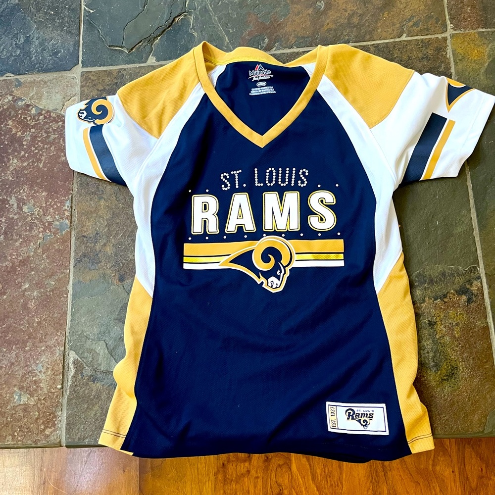 LIKE NEW RAMS MEDIUM LADY’S TOP